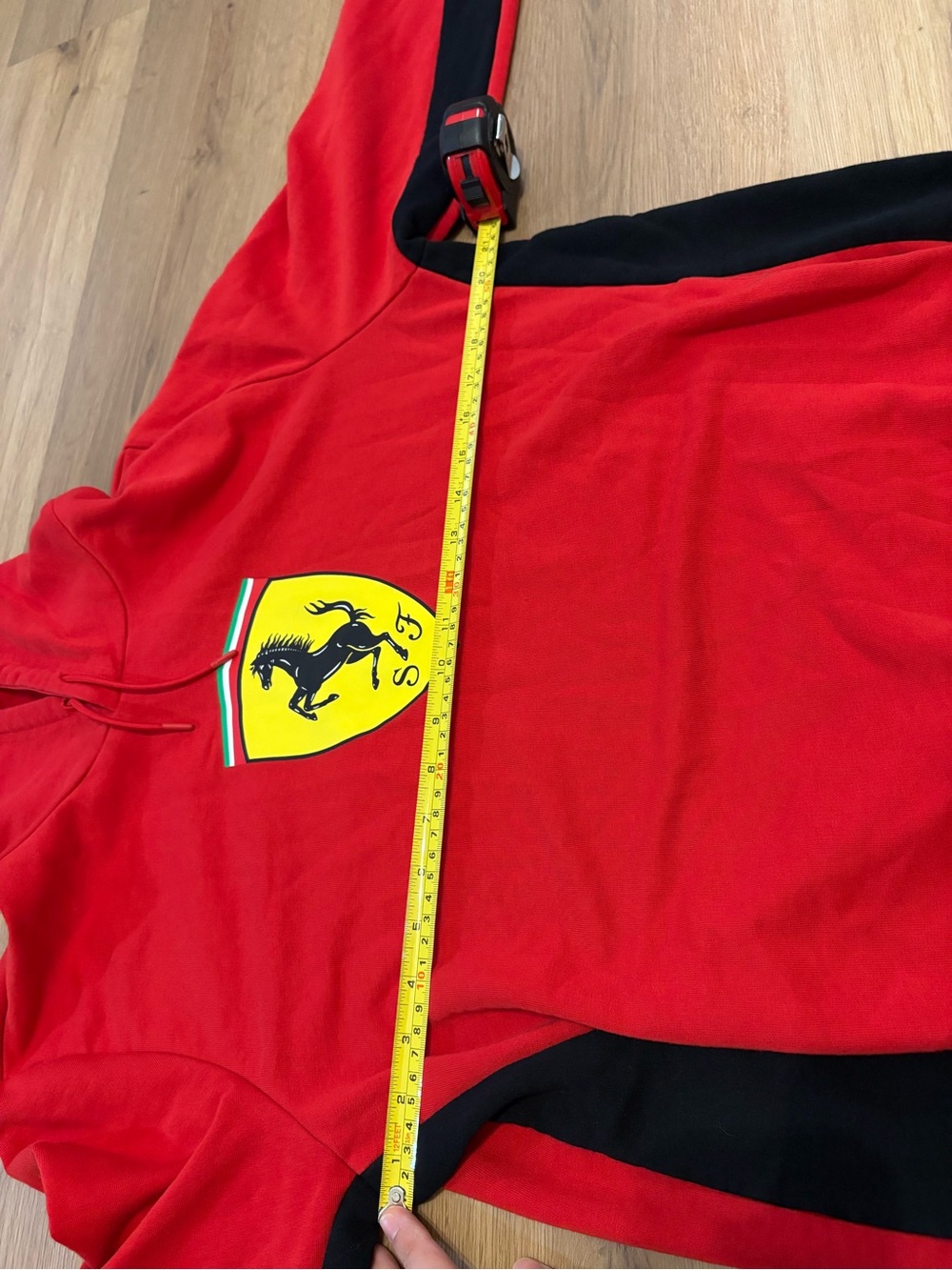Puma x Scuderia Ferrari Shield Hoodie Red Mens Size Large GUC - Picture 8 of 9